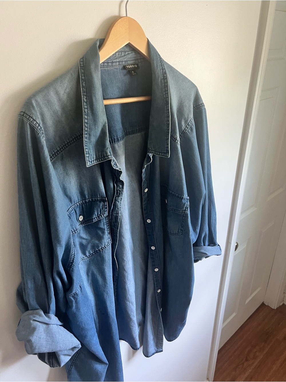 Torrid size 6 or 30W Classic Blue Denim Shirt - Relaxed Fit - Picture 3 of 12